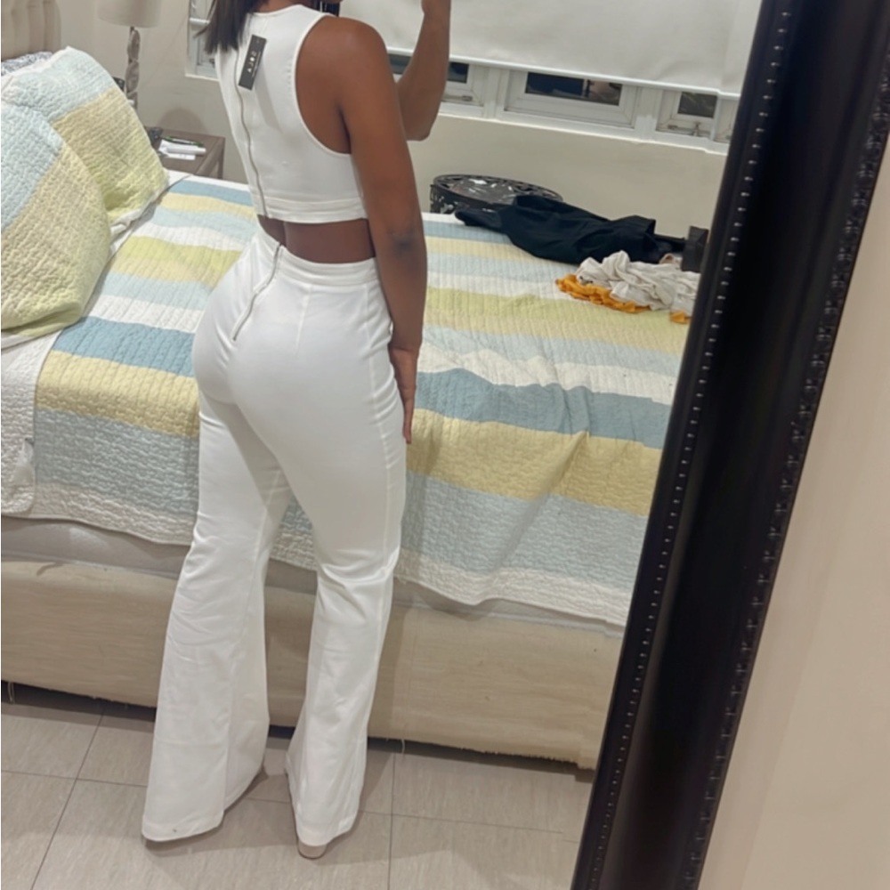 White jumpsuit! - Picture 7 of 7